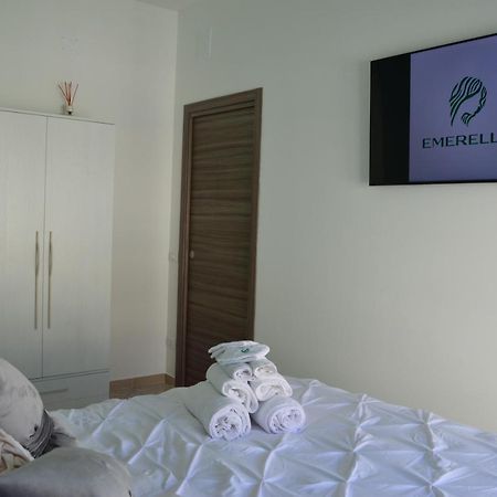 Emerella Guest House Siderno Beach Buitenkant foto