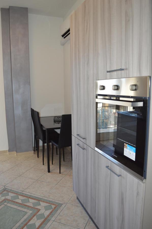 Emerella Guest House Siderno Beach Buitenkant foto
