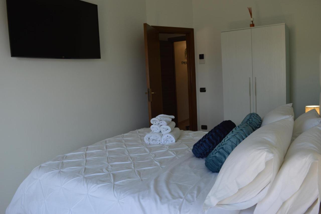 Emerella Guest House Siderno Beach Buitenkant foto