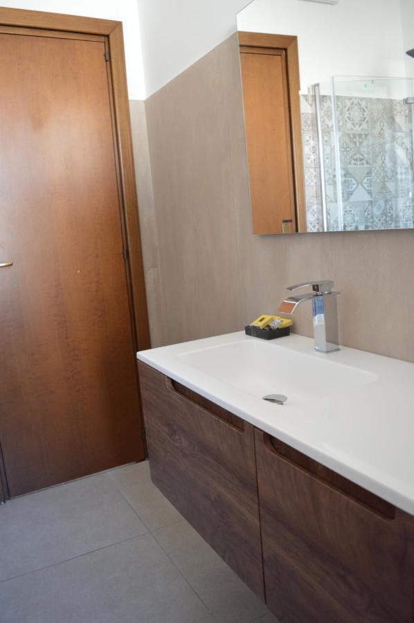Emerella Guest House Siderno Beach Buitenkant foto